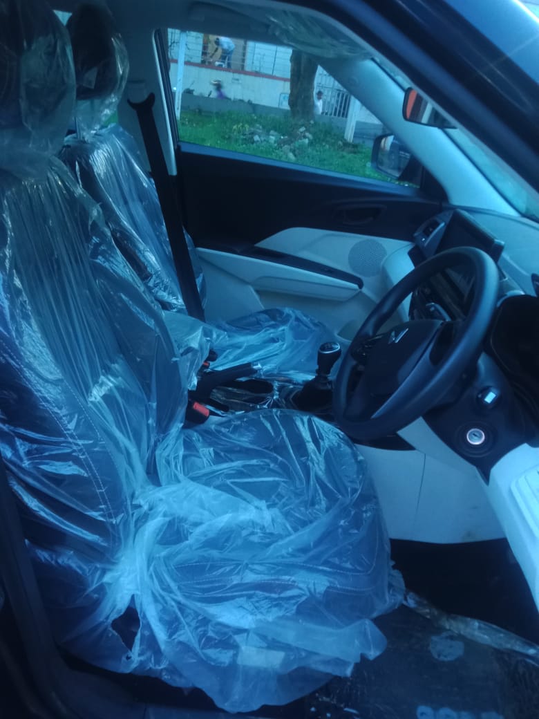 2025 Mahindra XUV 3XO REVX M(O) Compact SUV 2003 km 1 year for sale in BENGAL PARKING Bally — photo 4