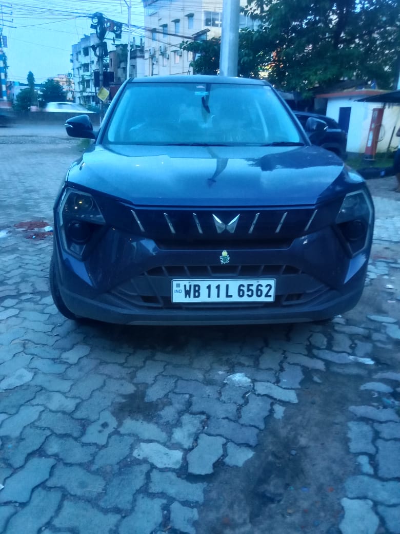 2025 Mahindra XUV 3XO REVX M(O) Compact SUV 2003 km 1 year for sale in BENGAL PARKING Bally