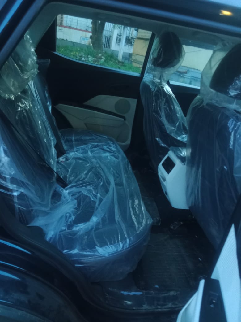 2025 Mahindra XUV 3XO REVX M(O) Compact SUV 2003 km 1 year for sale in BENGAL PARKING Bally — photo 10