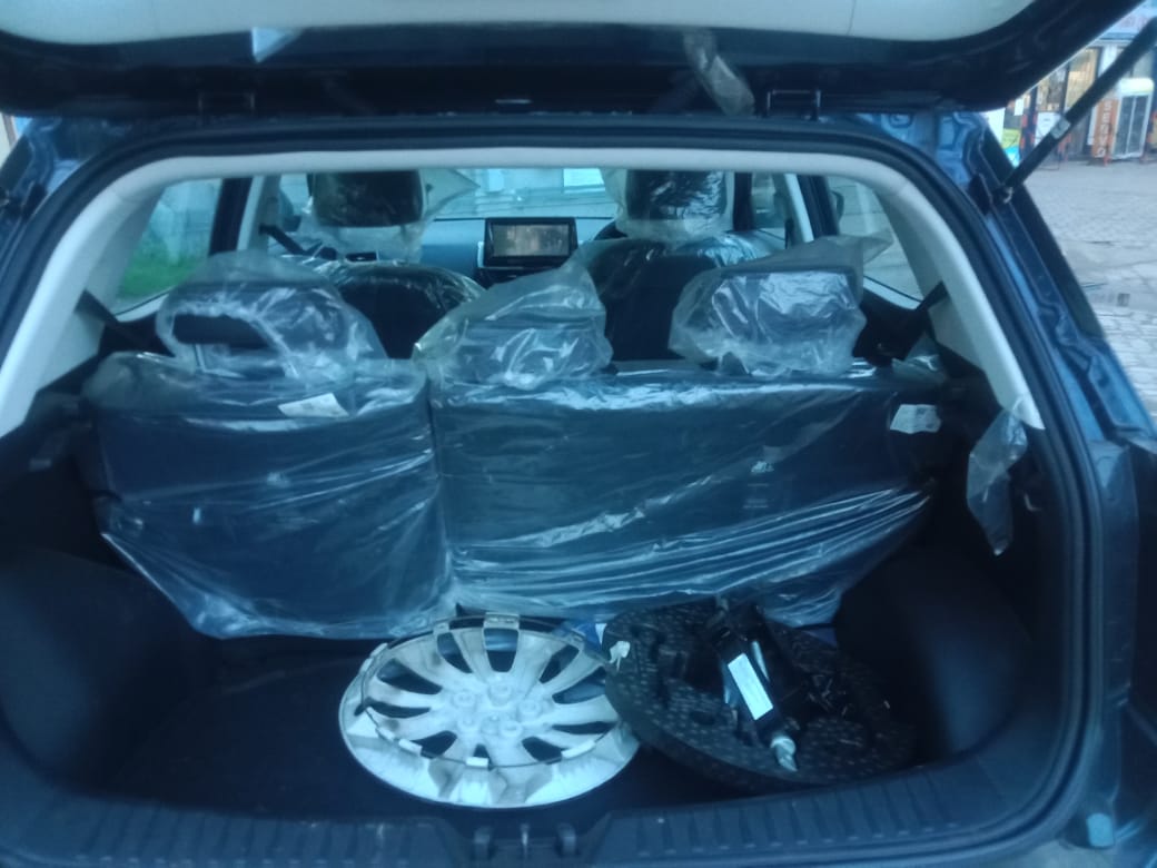 2025 Mahindra XUV 3XO REVX M(O) Compact SUV 2003 km 1 year for sale in BENGAL PARKING Bally — photo 13