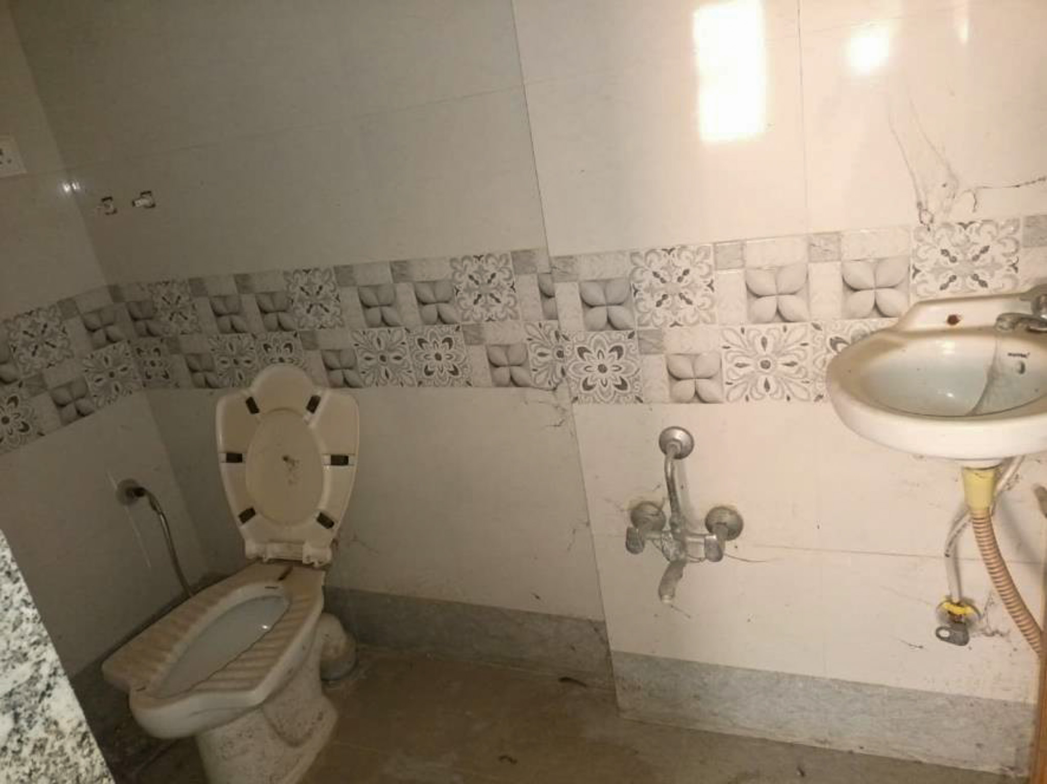 2 BHK Flat for sale in Om Residency, Soma Talav Vadodara — photo 10