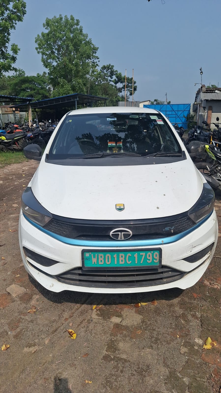 2025 Tata Tigor EV XE Sedan 46916 km 1 year for sale in NATIONAL PARKING Barasat — photo 4