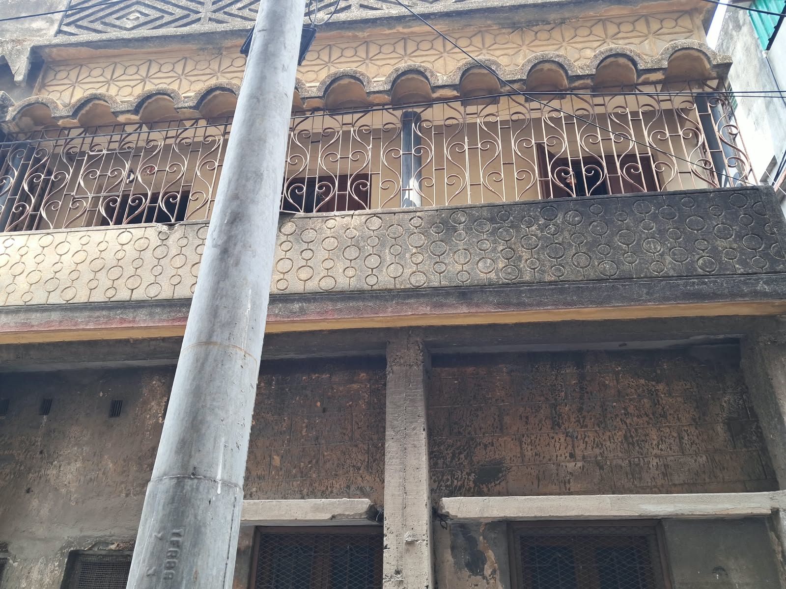 2010 square feet Individual House for sale in Howrah — photo 2