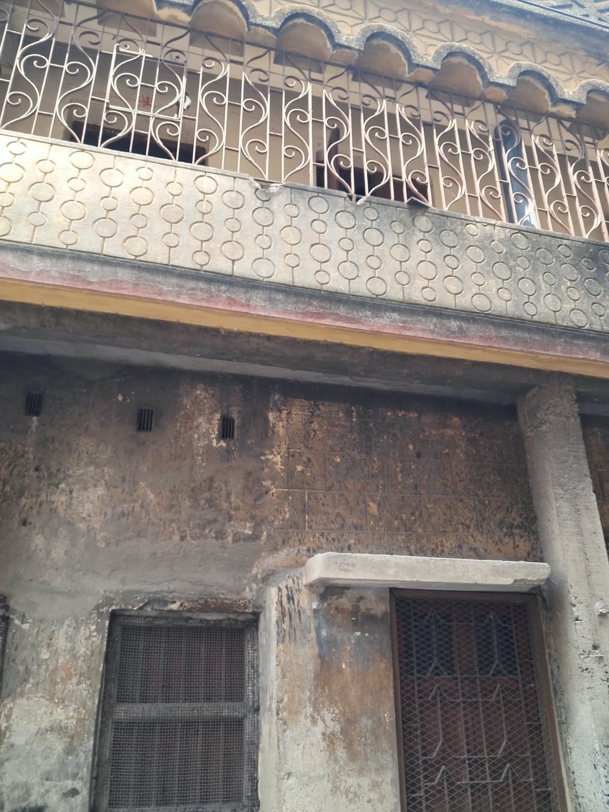 2010 square feet Individual House for sale in Howrah — photo 3