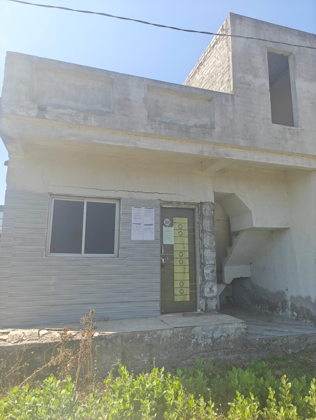 50.23 square meter Individual House for sale in Sayan — photo 1