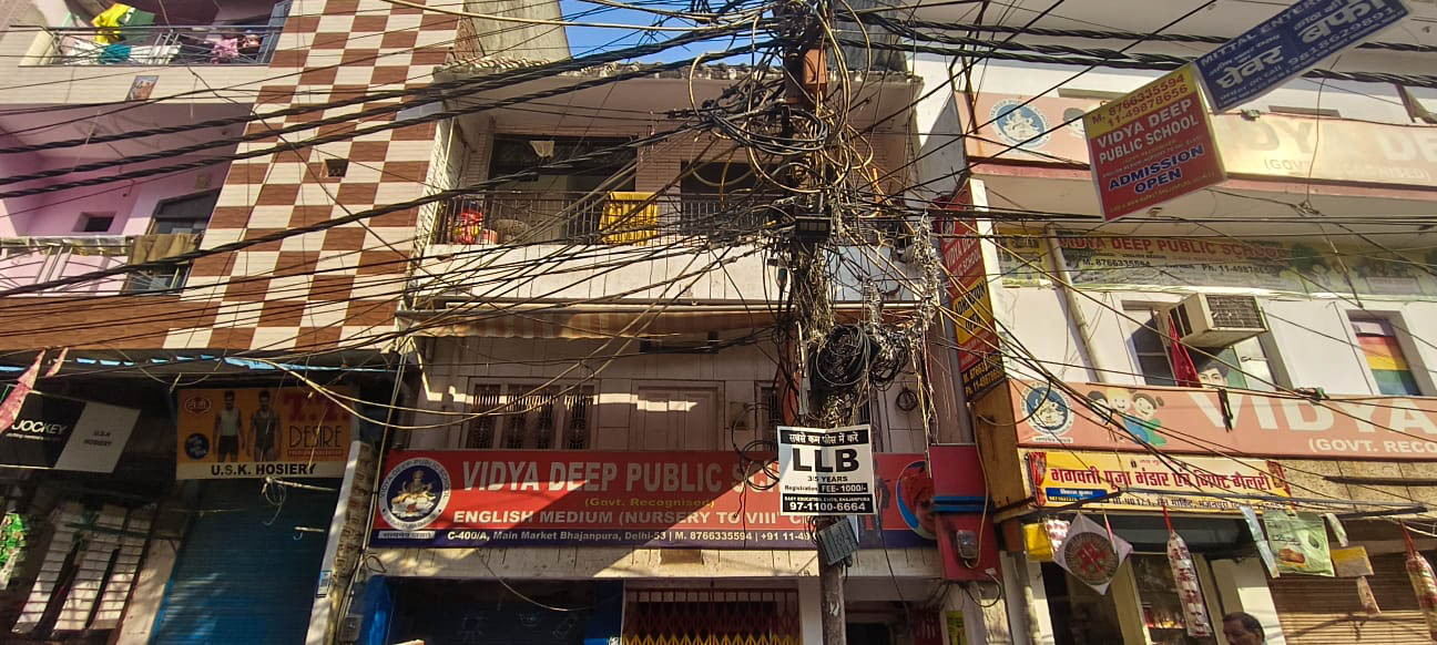120 square yard Individual House for sale in New Delhi — photo 1