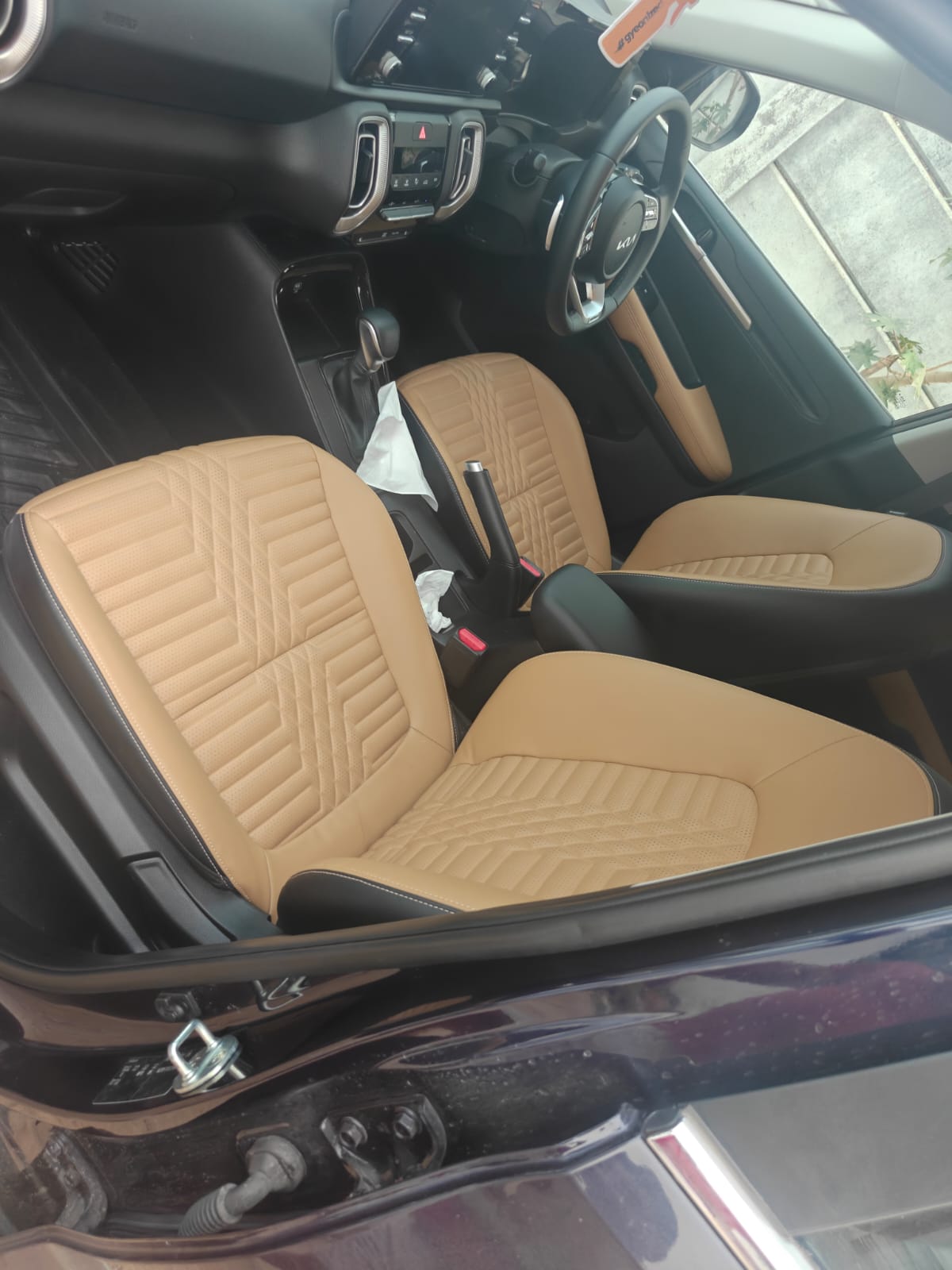 2024 Kia Sonet GTX Compact SUV 4895 km 2 years for sale in M/S BRIGHT SECURITIES MANAGEMENT SERVICES PVT LTD Hyderabad — photo 2