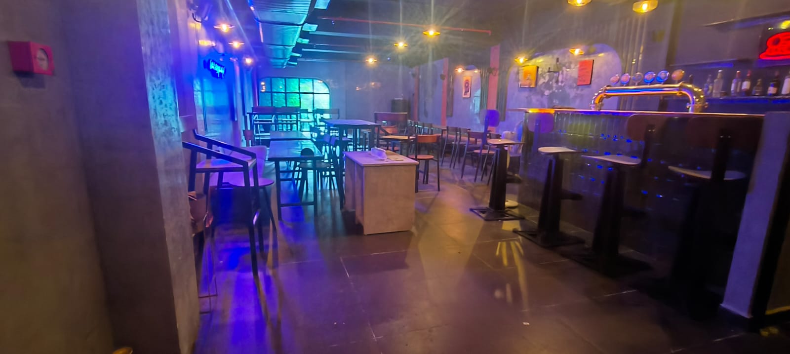 FURNITURE OF BAR AND REASTUARANT for sale in no 49 mission steet, Pondicherry Puducherry — photo 3