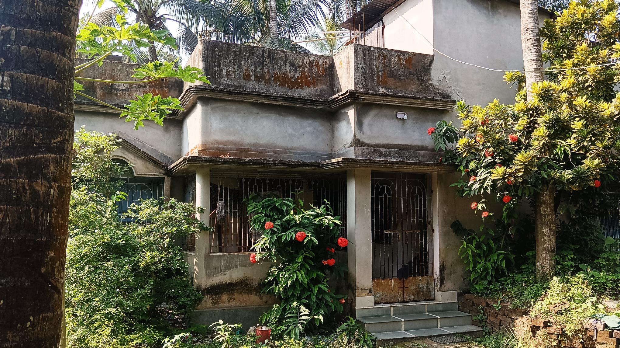 2289 square feet Individual House for sale in Balurghat — photo 1