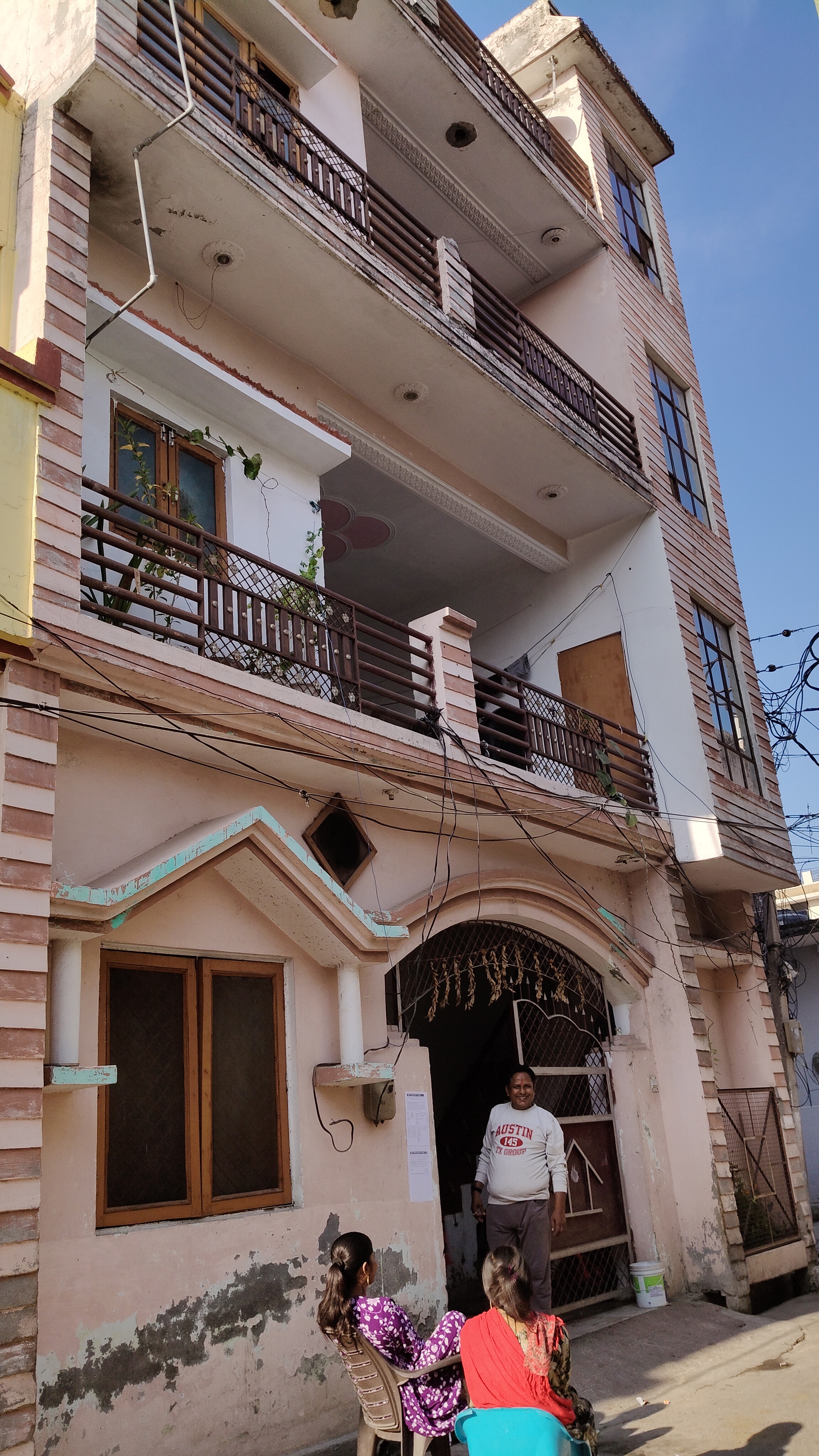 625 square feet Individual House for sale in Haridwar