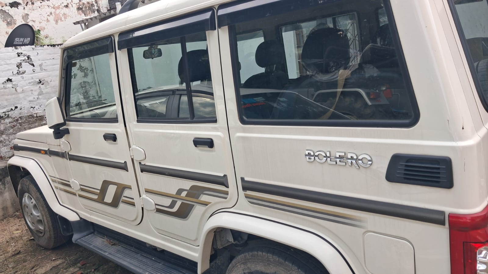 2025 Mahindra Bolero B6 SUV 5890 km 1 year for sale in PURVANCHAL RECOVERY Gorakhpur — photo 3