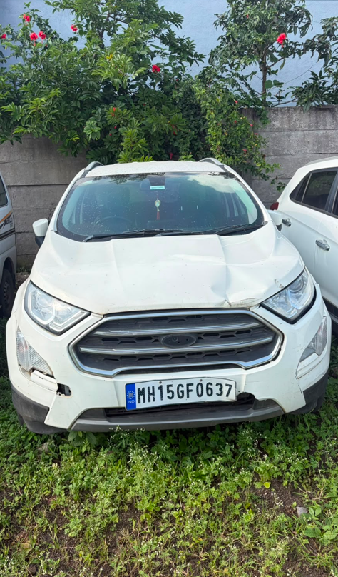 2017 Ford EcoSport Titanium 1.5L TDCi Compact SUV 50000 km 8 years for sale in Pekhale Parking Yard-Chari No 7, Mahad Sangvi, Adgaon Nashik 422003 Nashik — photo 1