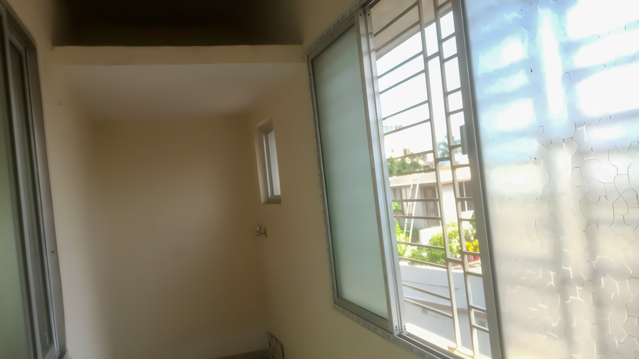 4 BHK Flat for sale in MATRI BHAVAN APARTMENT, NEAR NANDAN KANAN DURGA MANDIR AND JYOTI BANQUET HALL Uttarpara Kotrung — photo 5