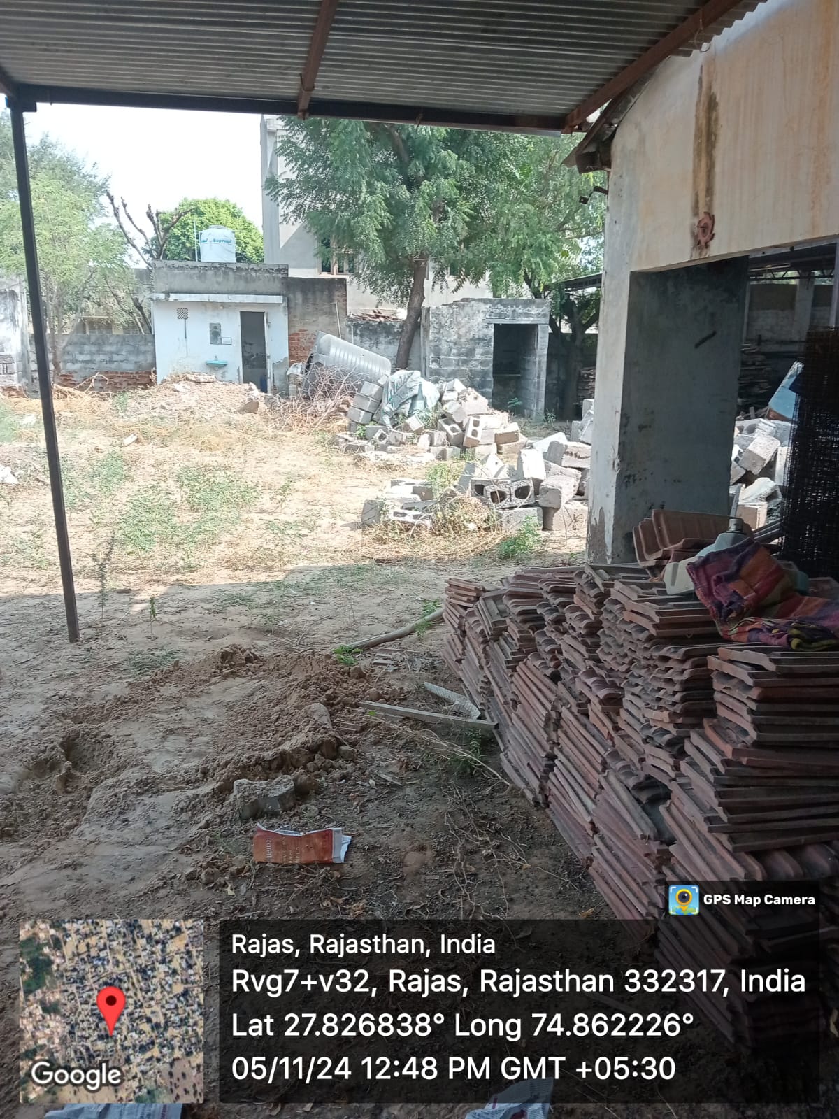 Plot for sale in Village Rajas Lachhmangarh