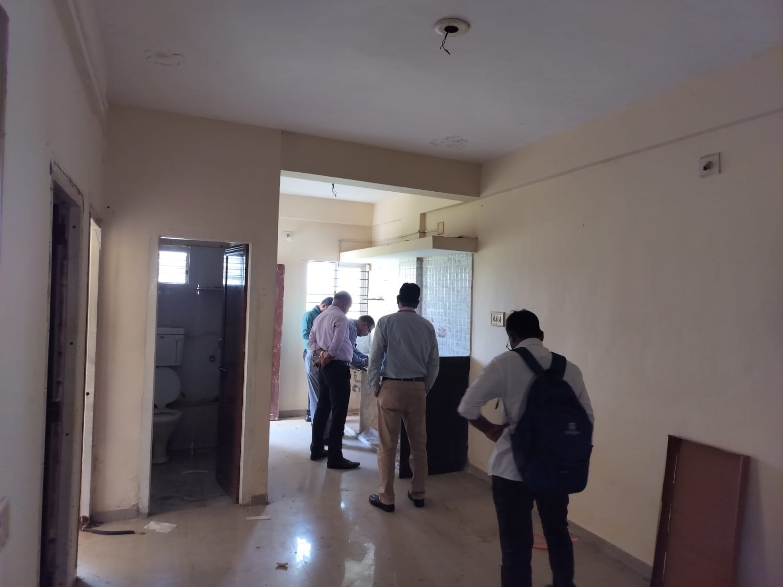 84.21 square meter Flat for sale in Vadodara — photo 1