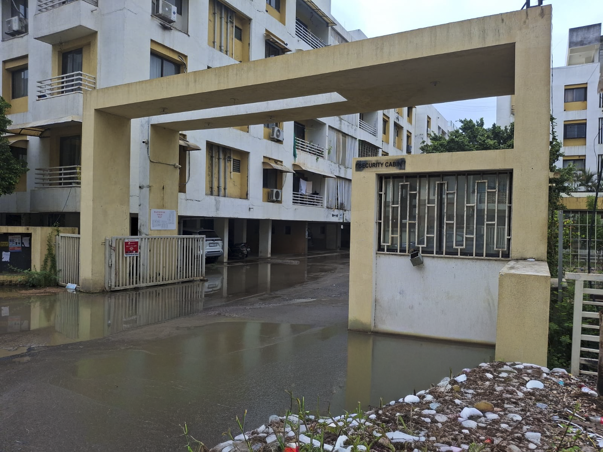 155.11 square meter Flat for sale in Vadodara — photo 3