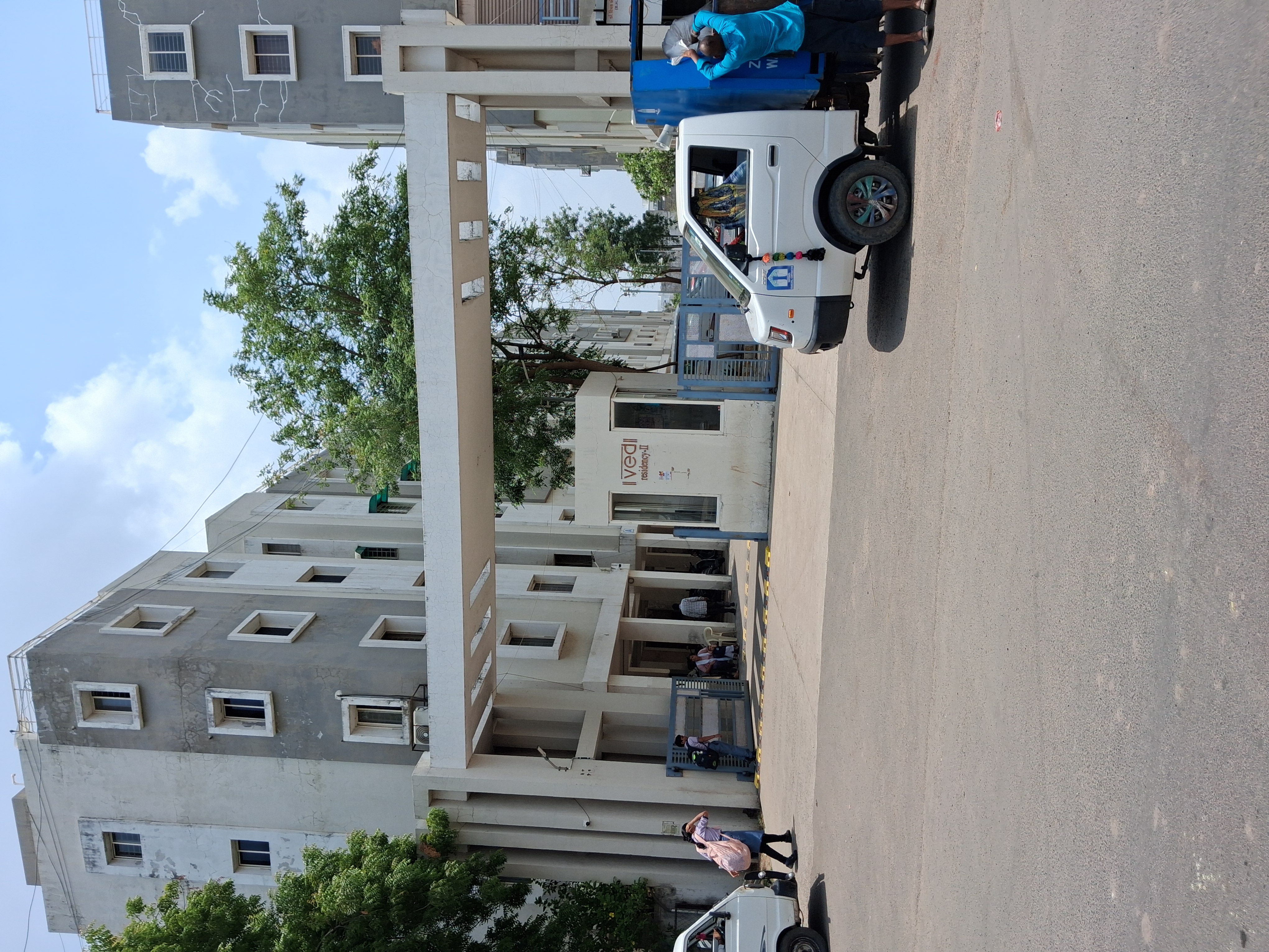 78.04 square meter Flat for sale in Vadodara — photo 1
