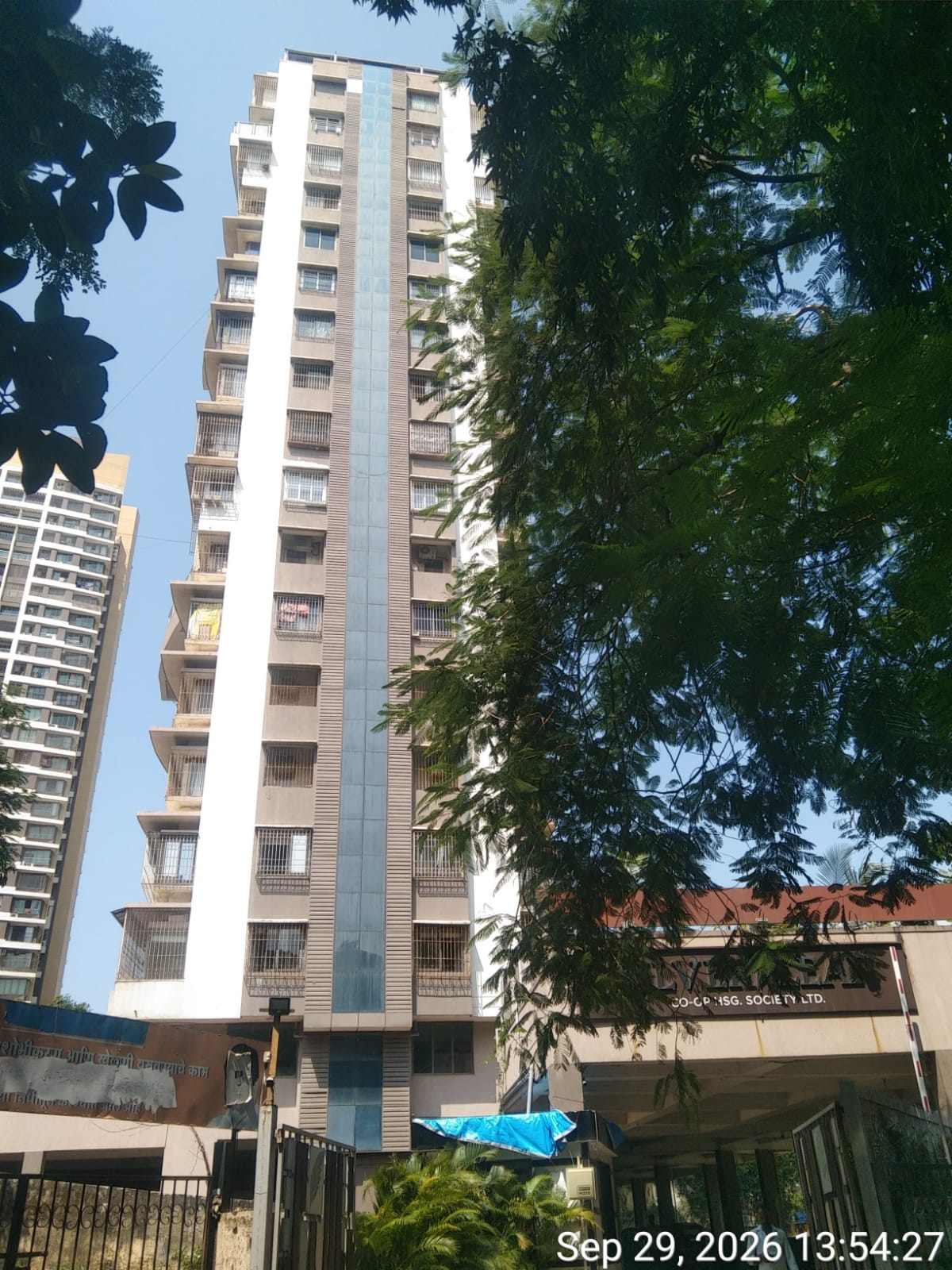 2 BHK Flat for sale in Silver Leaf CHSL, 2BHK Flat at Kandivali East Mumbai — photo 1