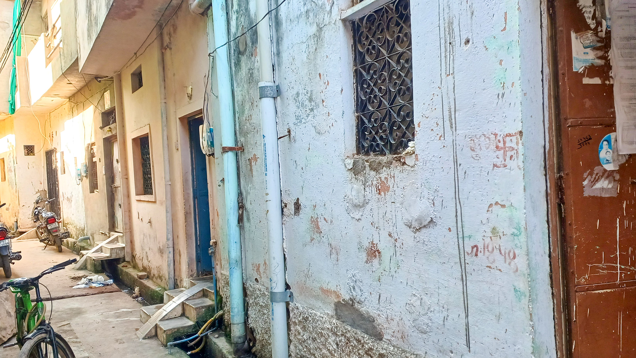 858 square feet Individual House for sale in Gwalior — photo 3