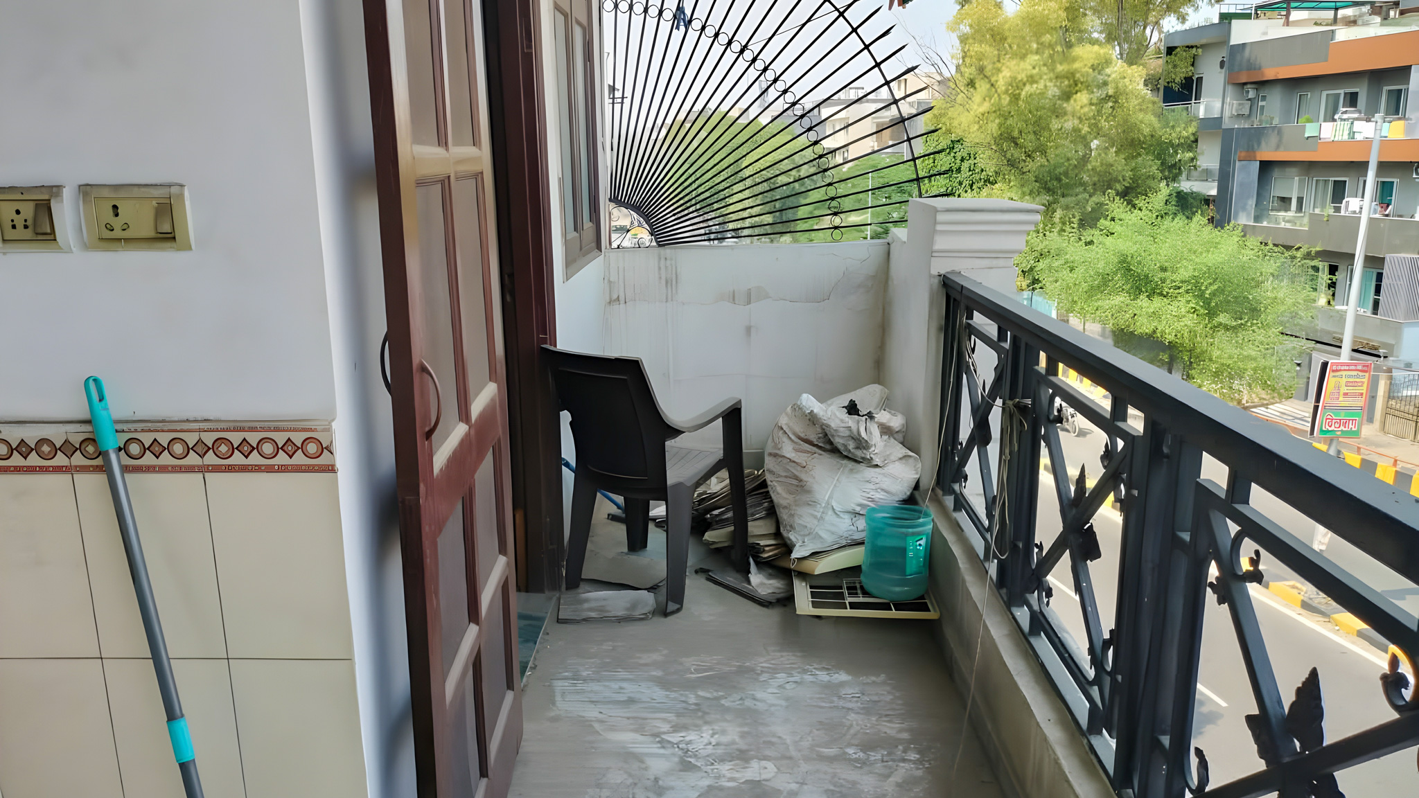 83.61 square meter Flat for sale in New Delhi — photo 9