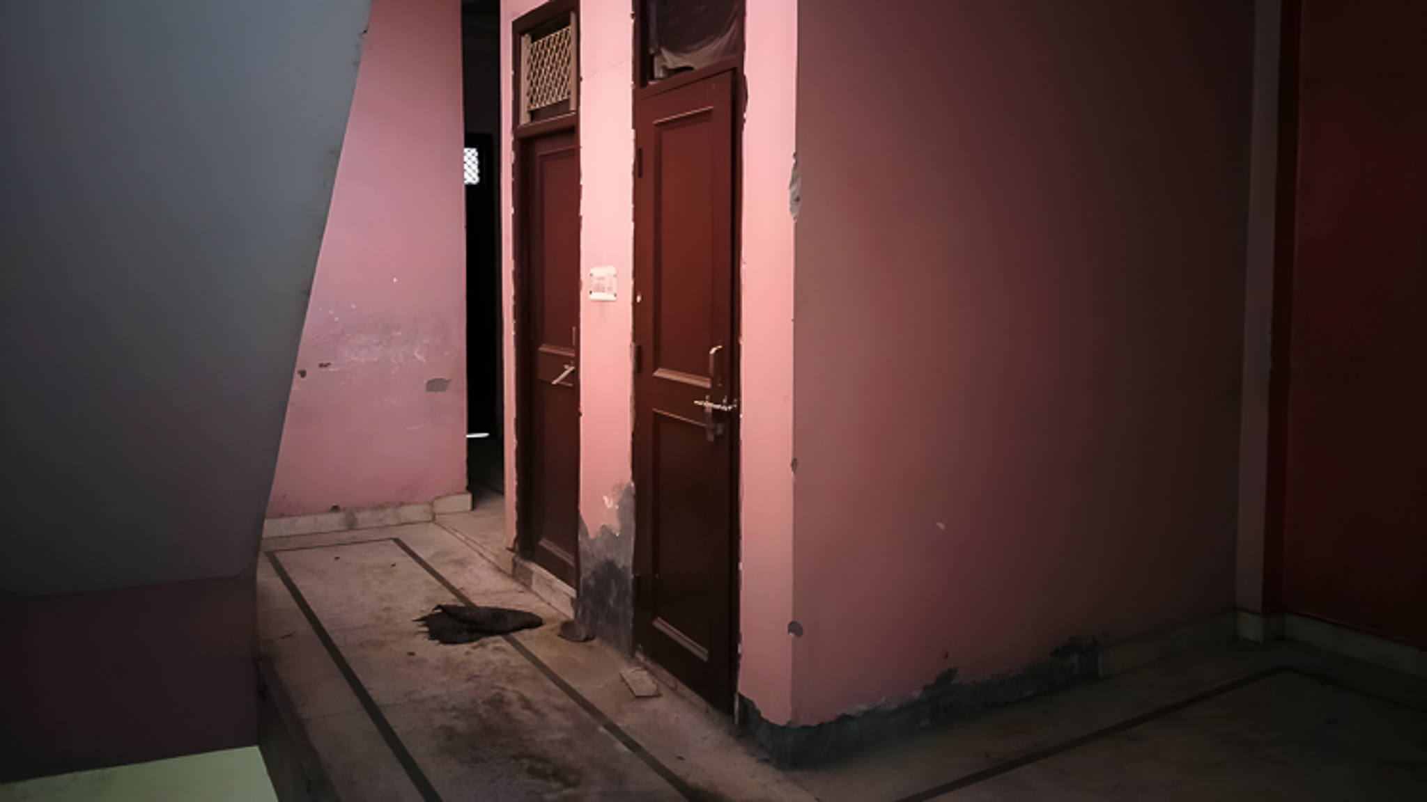 100 square yard Individual House for sale in New Delhi — photo 9