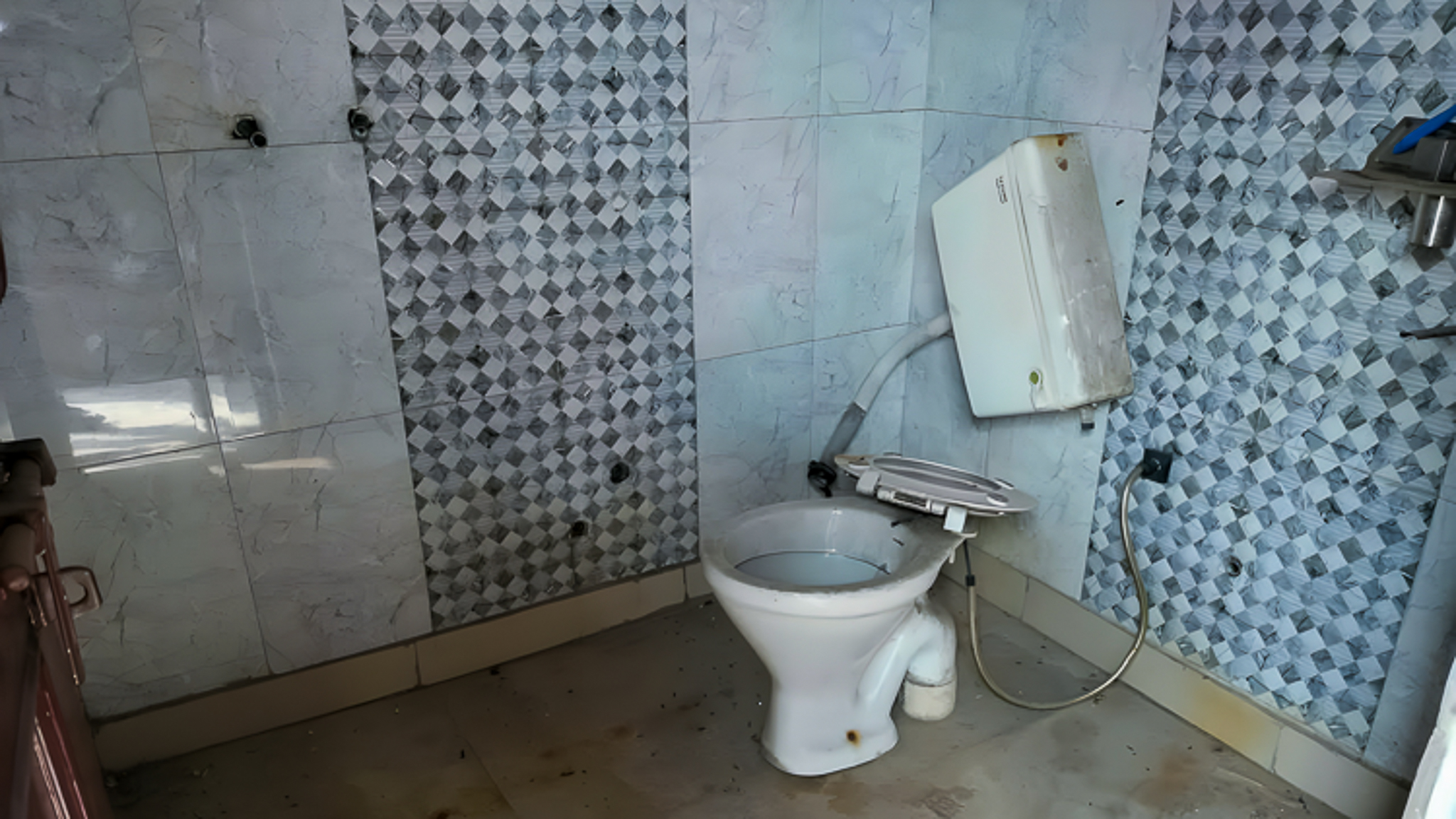 100 square yard Individual House for sale in New Delhi — photo 22