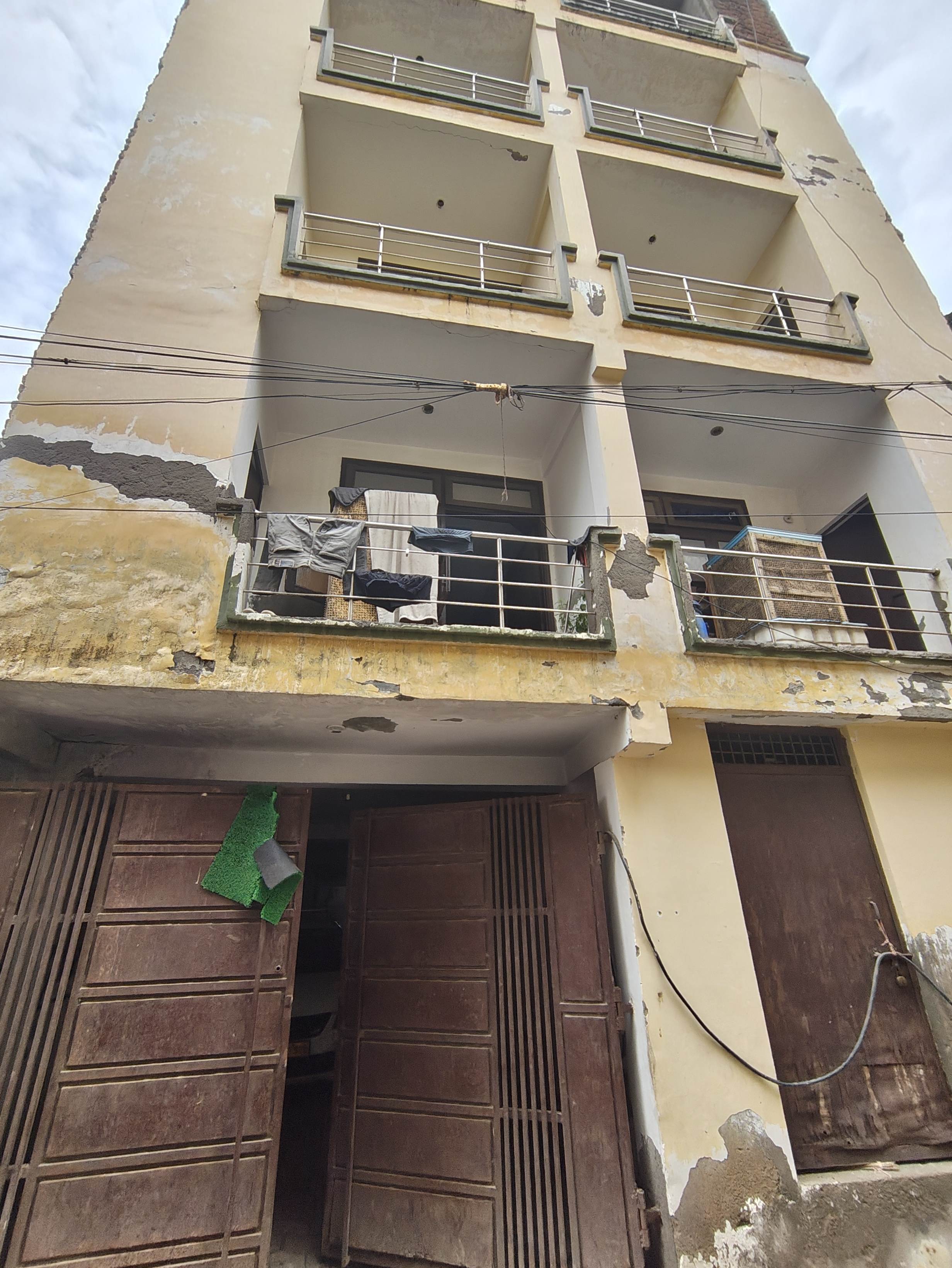 Flat for sale in Agra — photo 3