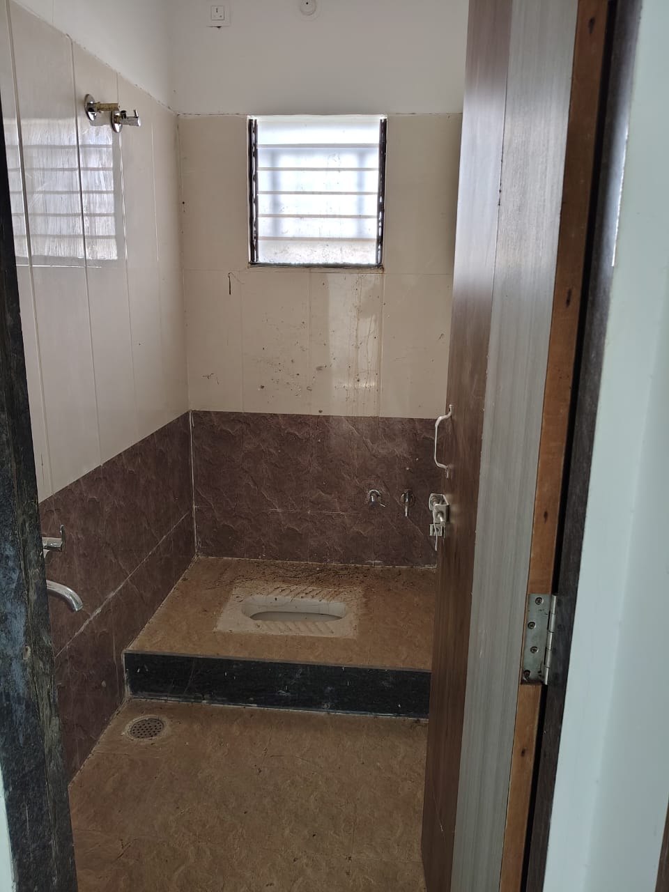 4 BHK Flat for sale in VYANKATESH HOMES LLP, WASHIM Washim — photo 8