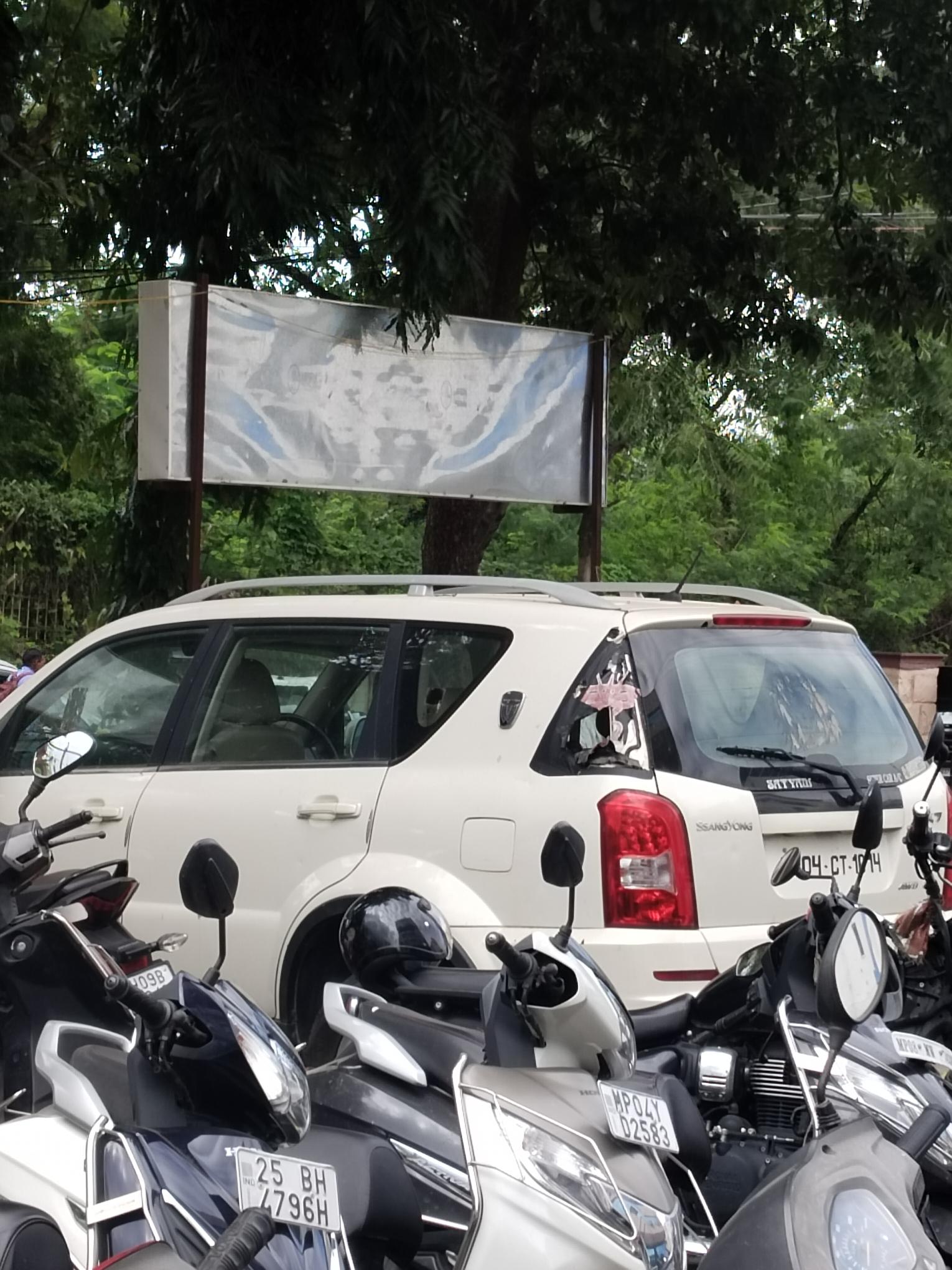 2014 Mahindra Bolero Neo N4 SUV 40000 km 12 years for sale in PUNJAB NATIONAL Bhopal — photo 2