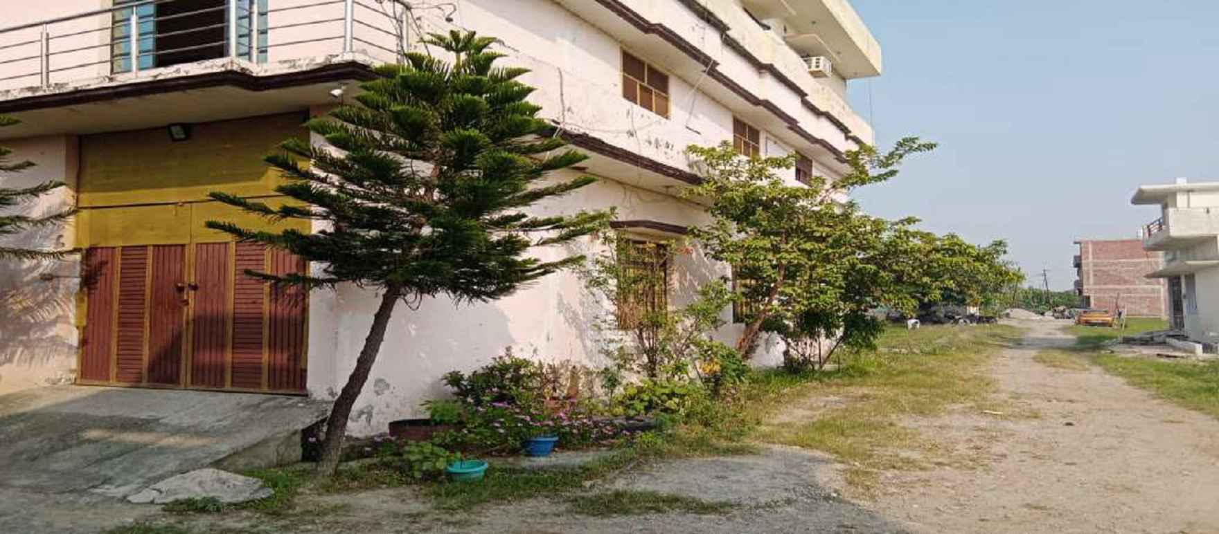 Individual House for sale in Dineshpur
