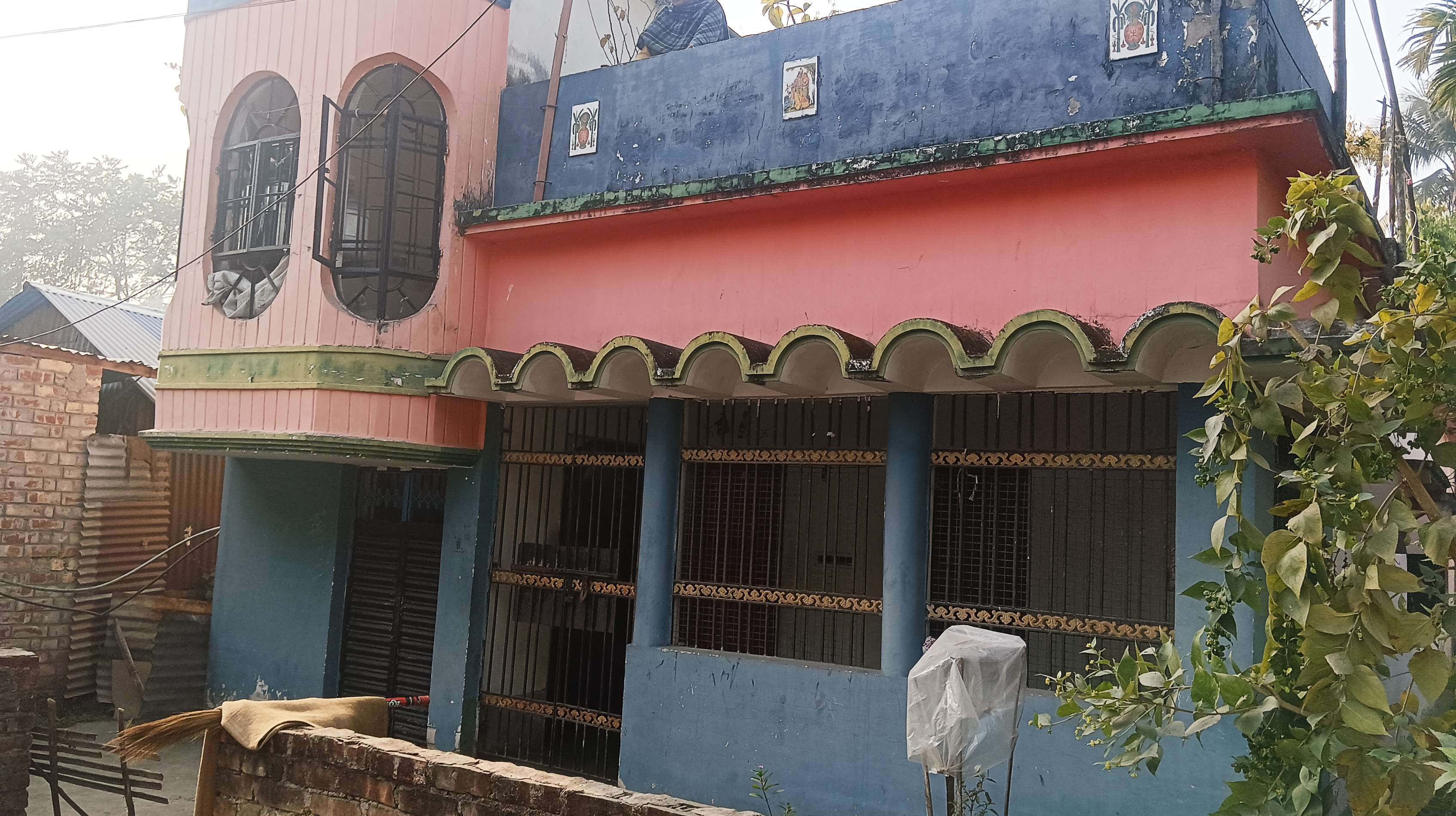 2882 square feet Individual House for sale in Raiganj
