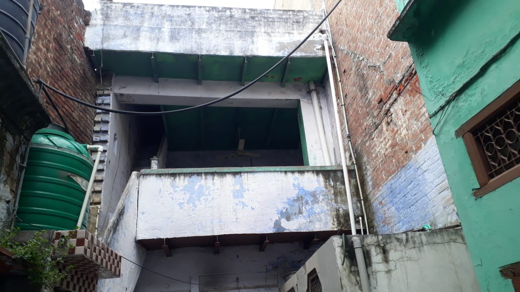 Individual House for sale in sheeshgharan, firozabad Firozabad — photo 1