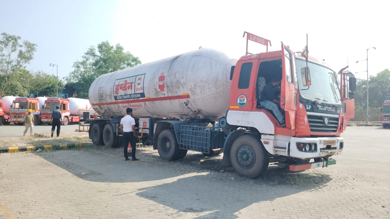 2019 Ashok Leyland HIPPO 5536 6x4 3900/Chassis Trailer 1 km 7 years for sale in FRIENDS Peramangalam — photo 3