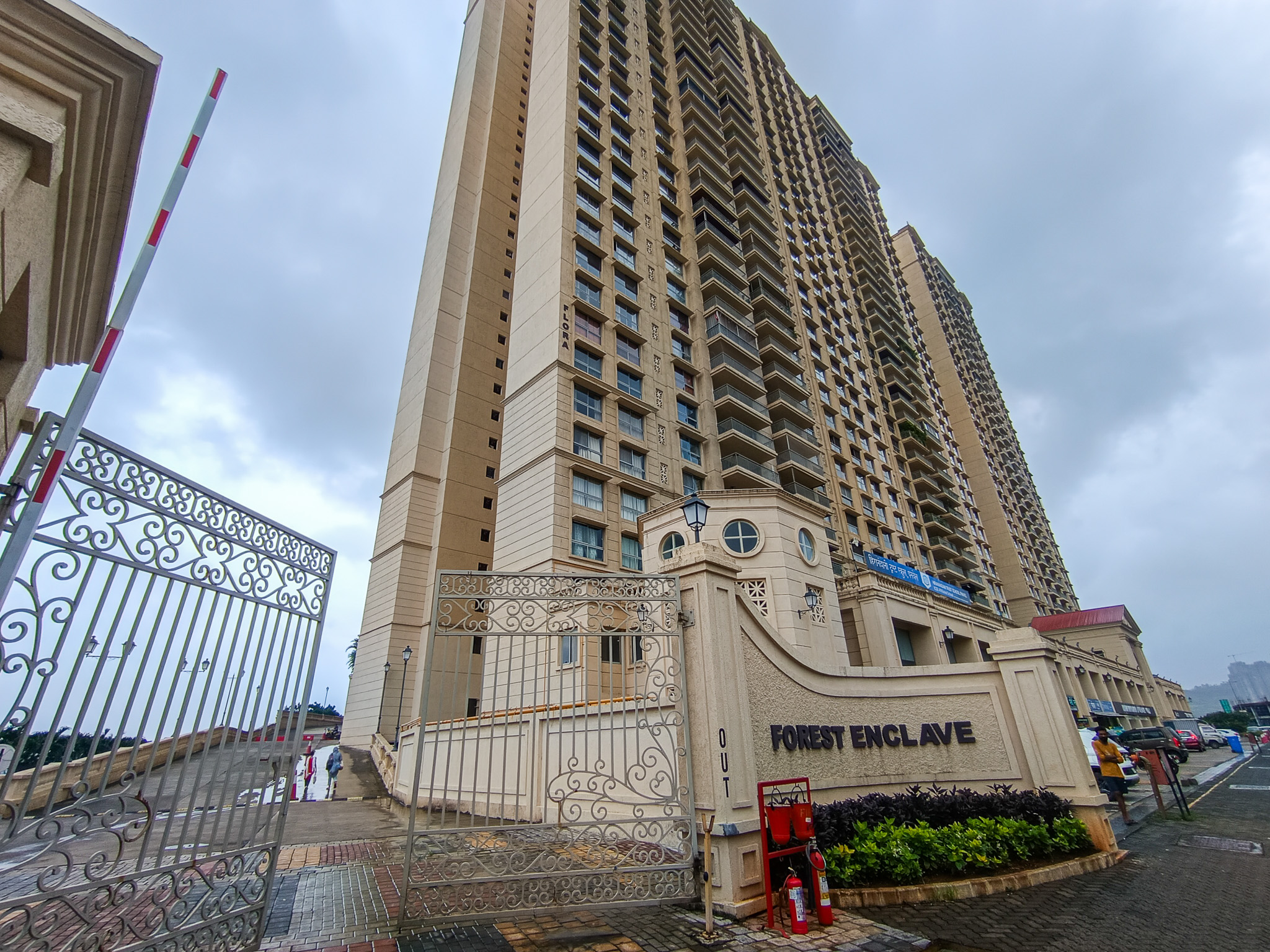 Flat for sale in Free Trade Warehousing Zone — photo 1