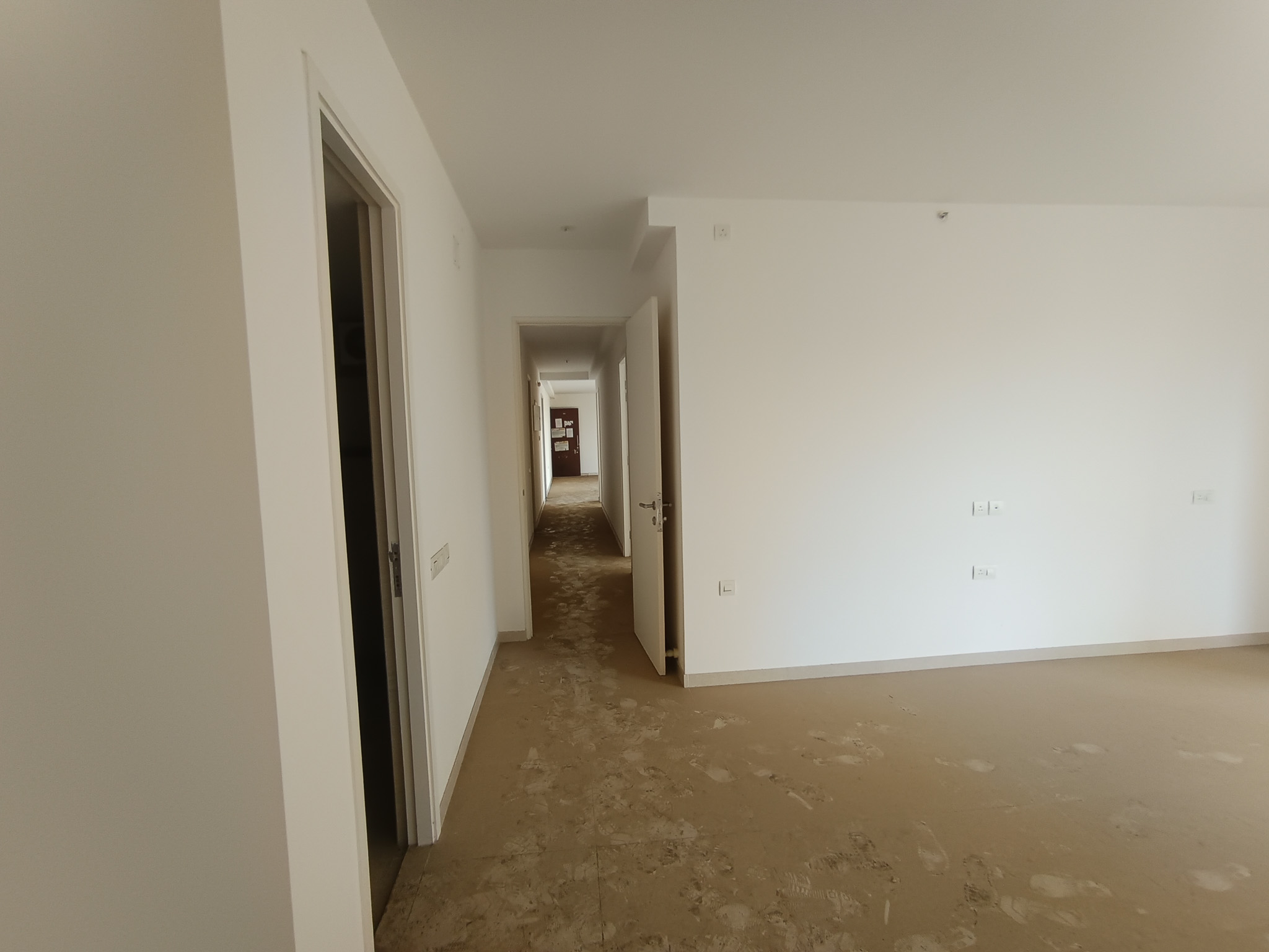 Flat for sale in Free Trade Warehousing Zone — photo 10