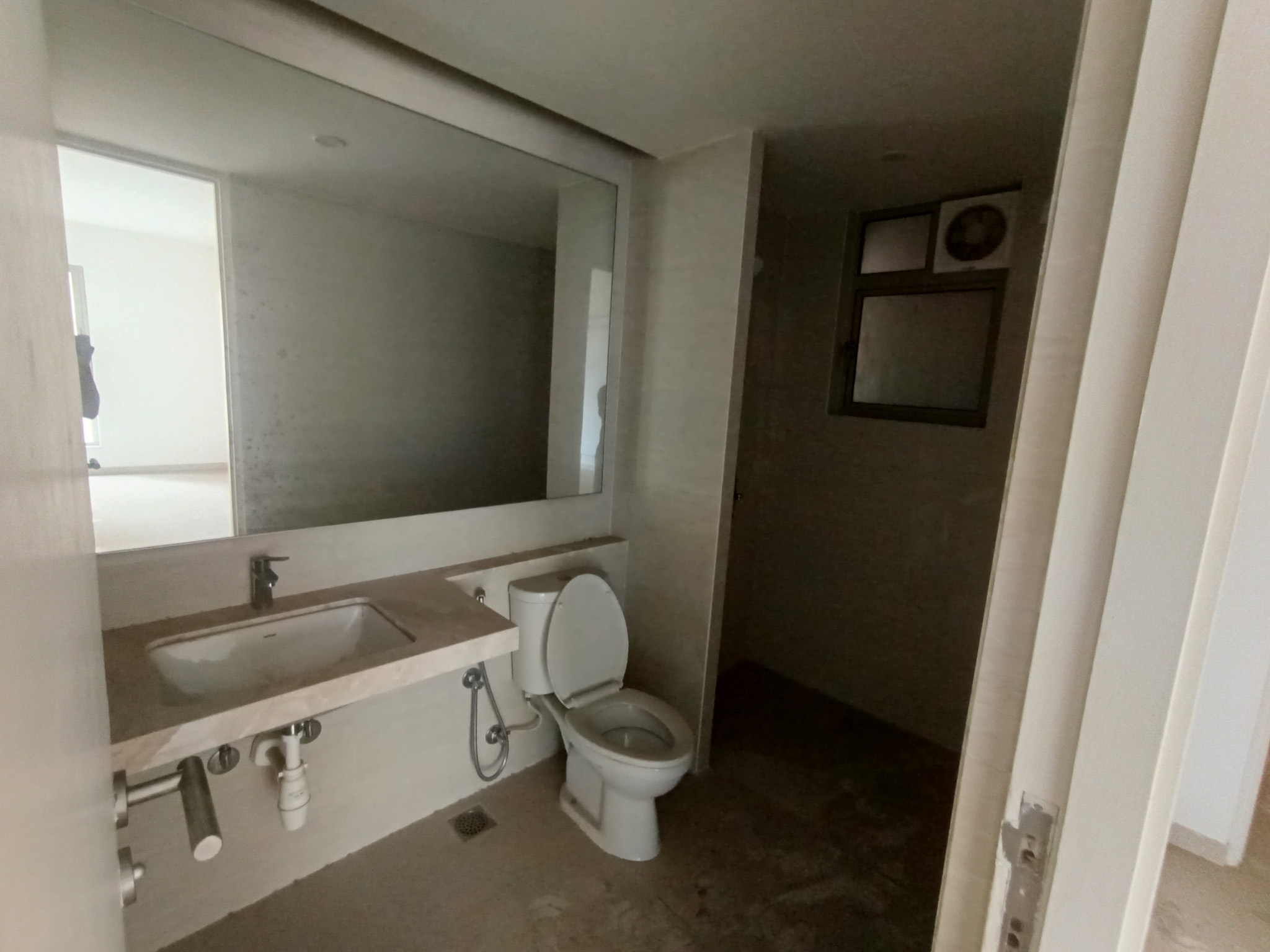 Flat for sale in Free Trade Warehousing Zone — photo 11