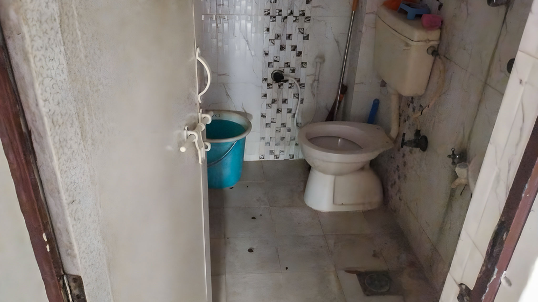 2 BHK Flat for sale in SHREENANDNAGAR II VEJALPUR, VEJALPUR Ahmedabad — photo 13