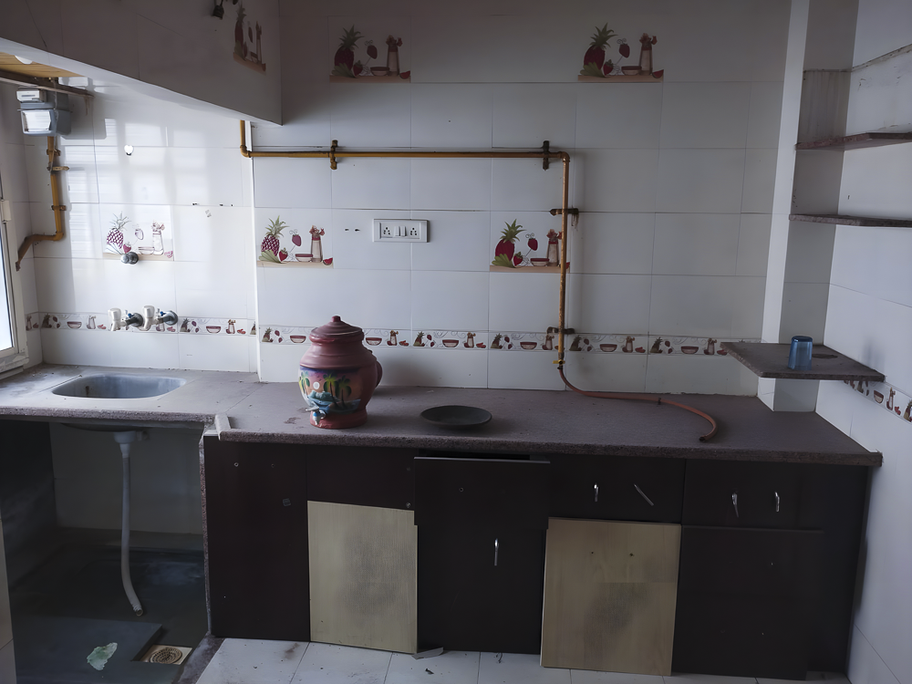2 BHK Flat for sale in SHRINANDNAGR II, VEJALPUR Ahmedabad — photo 12