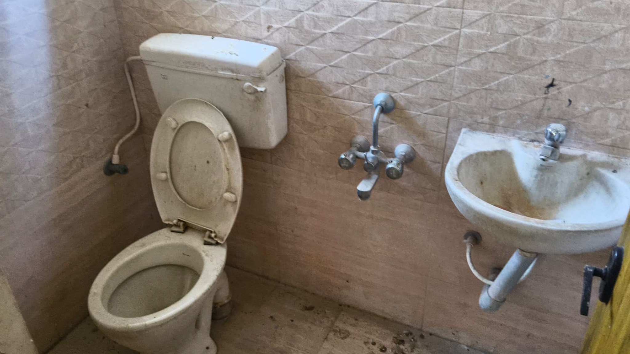 2 BHK Flat for sale in JANAV SQUARE APPARTMENT, PERUMATTUNALLUR Maraimalai Nagar — photo 11