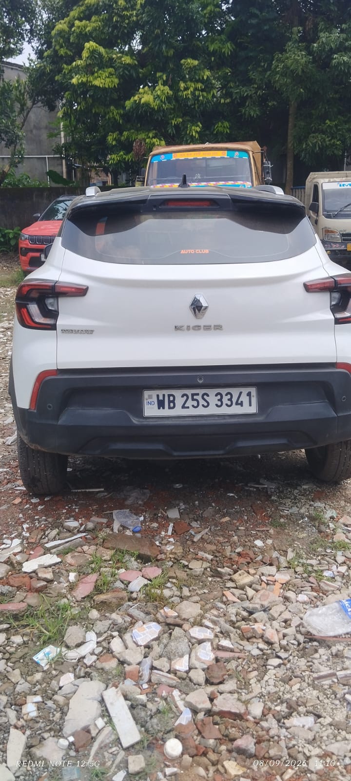 2025 Renault Kiger RXL MT SUV 12000 km 1 year for sale in J.K PARKING Kolkata — photo 4