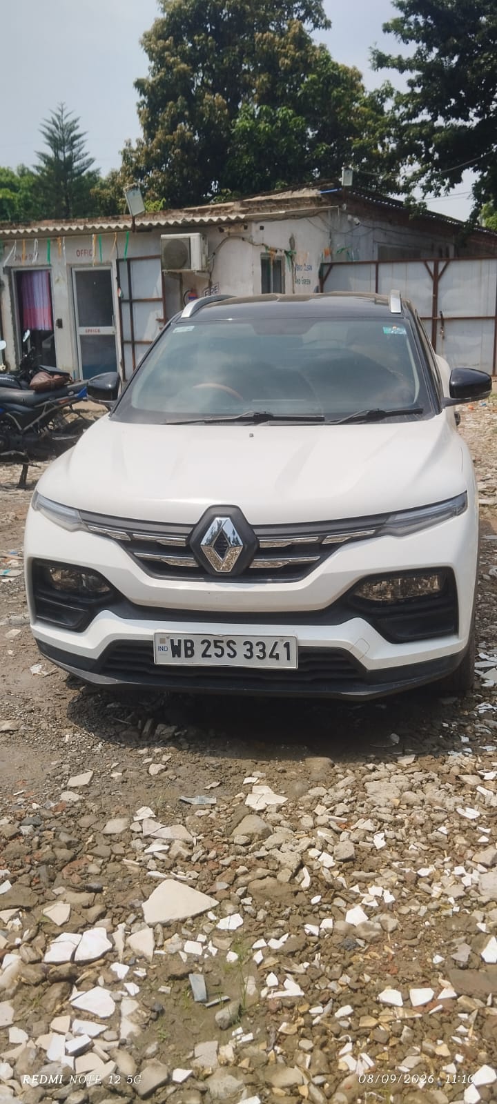 2025 Renault Kiger RXL MT SUV 12000 km 1 year for sale in J.K PARKING Kolkata