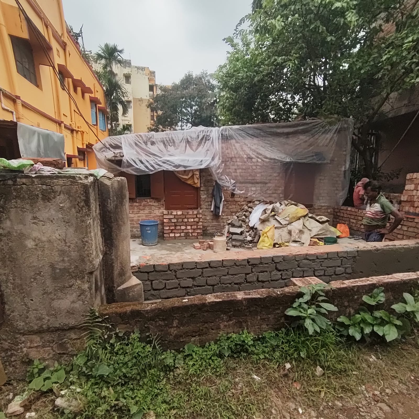 1382 square feet Individual House for sale in Opposite Netaji Subhas Engineering College Gate, Panchpota Garia Kolkata — photo 1