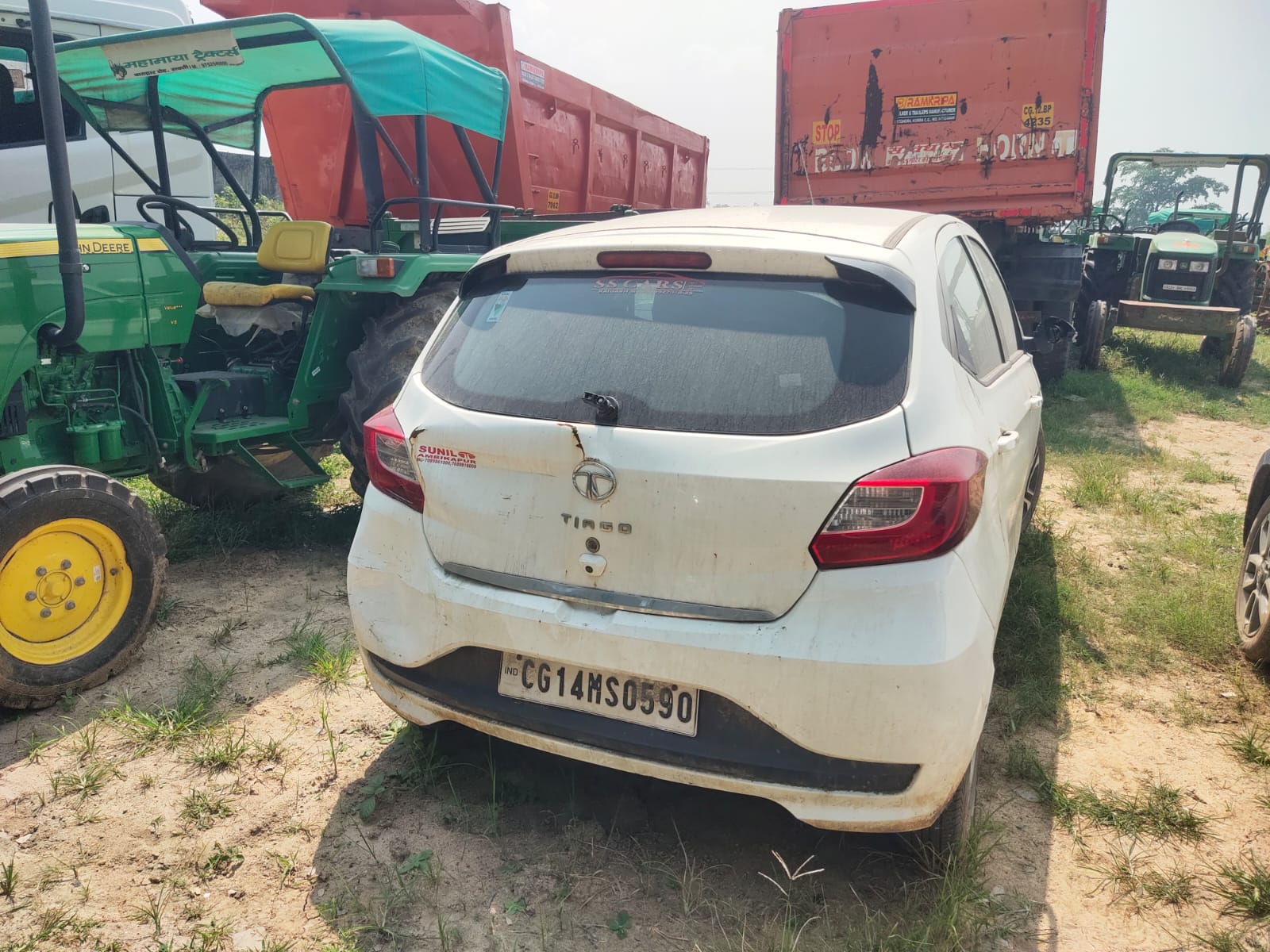 2022 Tata Tiago XZ+ MT Hatchback 65000 km 4 years for sale in MAMTA MAHTO PARKING YARD Korba — photo 3