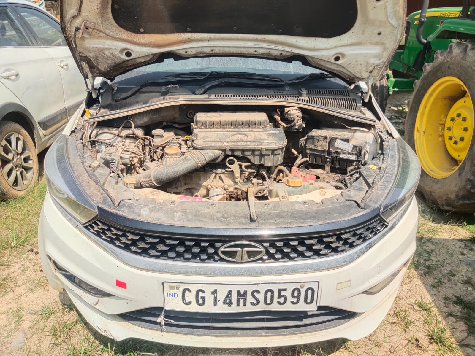 2022 Tata Tiago XZ+ MT Hatchback 65000 km 4 years for sale in MAMTA MAHTO PARKING YARD Korba — photo 12