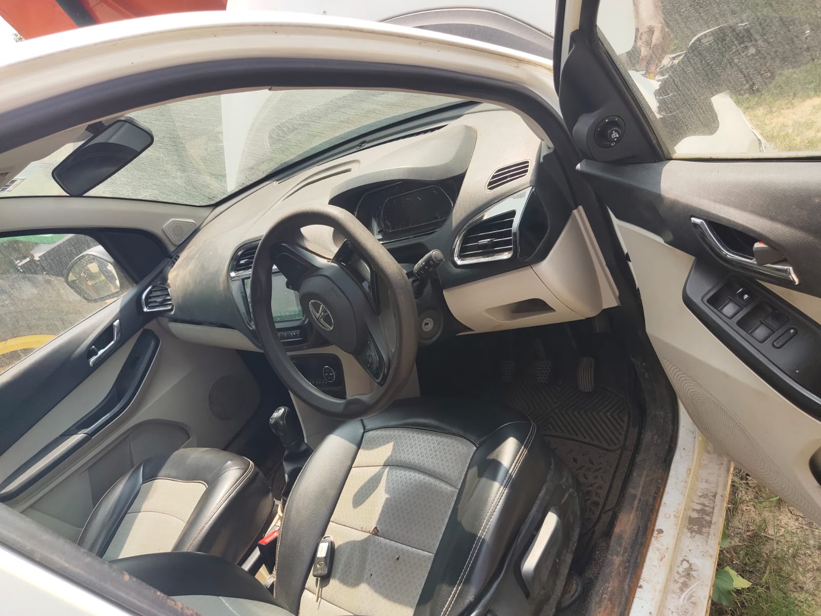 2022 Tata Tiago XZ+ MT Hatchback 65000 km 4 years for sale in MAMTA MAHTO PARKING YARD Korba — photo 10