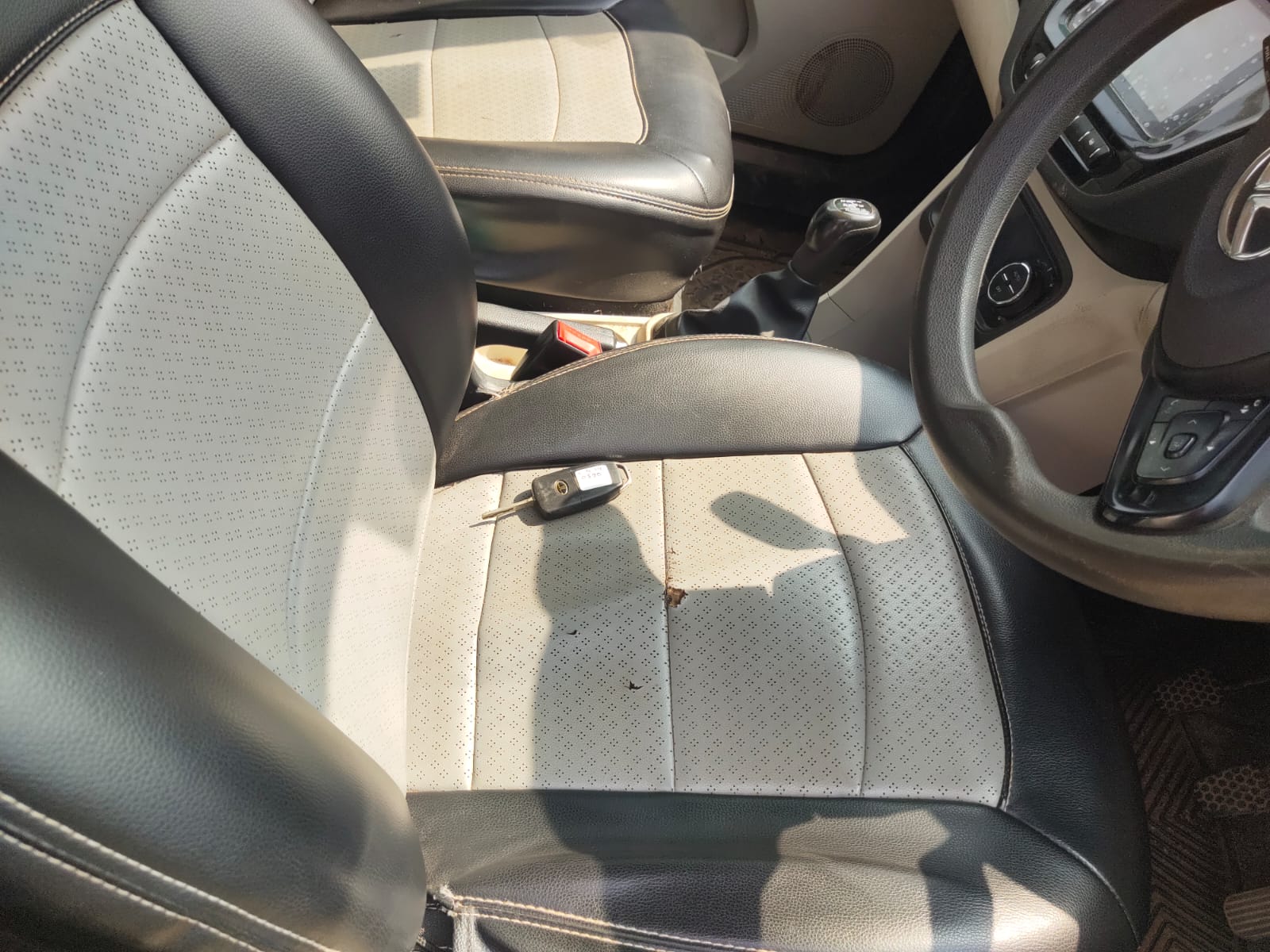 2022 Tata Tiago XZ+ MT Hatchback 65000 km 4 years for sale in MAMTA MAHTO PARKING YARD Korba — photo 11