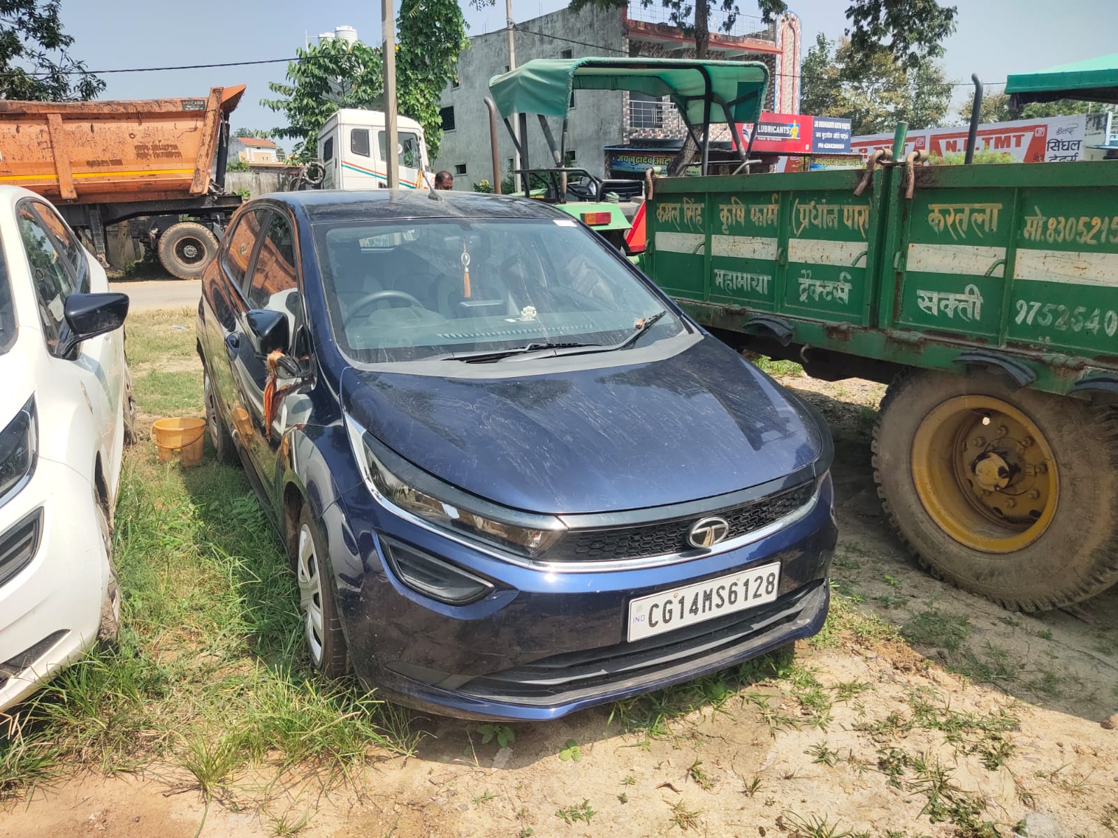 2023 Tata Altroz XM / XM+ Hatchback 65000 km 3 years for sale in MAMTA MAHTO PARKING YARD Korba — photo 1