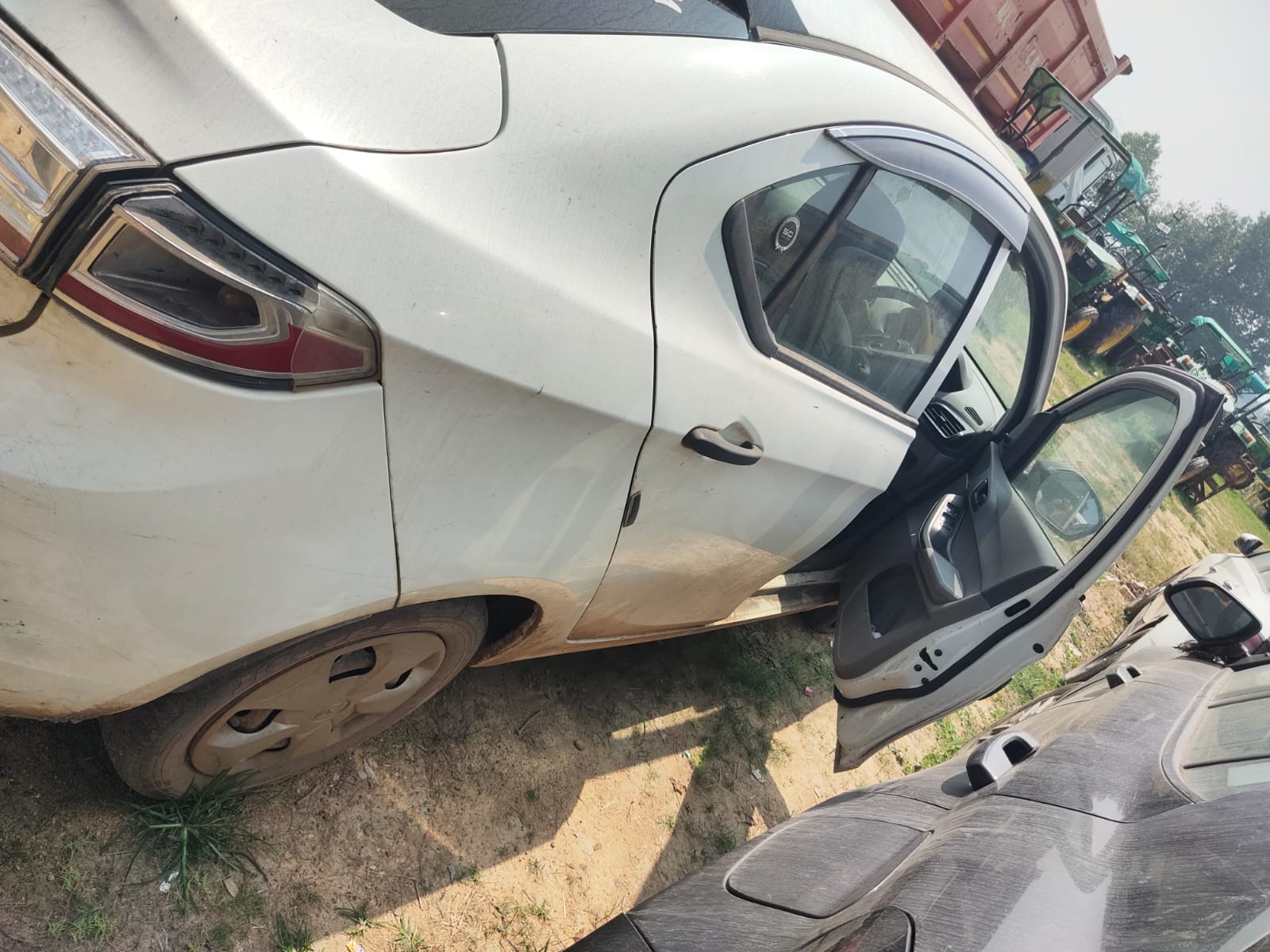 2023 Tata Altroz XM / XM+ Hatchback 65000 km 3 years for sale in MAMTA MAHTO PARKING YARD Korba — photo 4