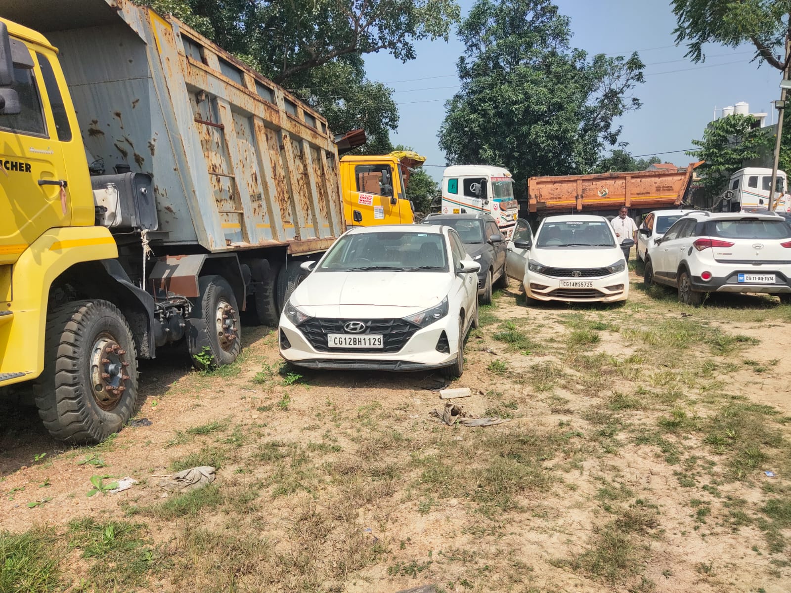 2022 Hyundai i20 Asta 1.2 Petrol MT Hatchback 65000 km 4 years for sale in MAMTA MAHTO PARKING YARD Korba — photo 9
