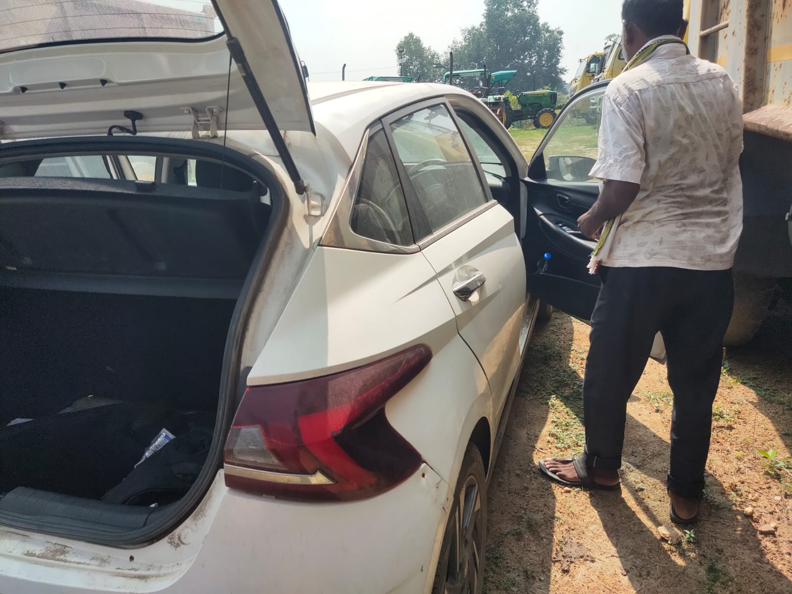 2022 Hyundai i20 Asta 1.2 Petrol MT Hatchback 65000 km 4 years for sale in MAMTA MAHTO PARKING YARD Korba — photo 5